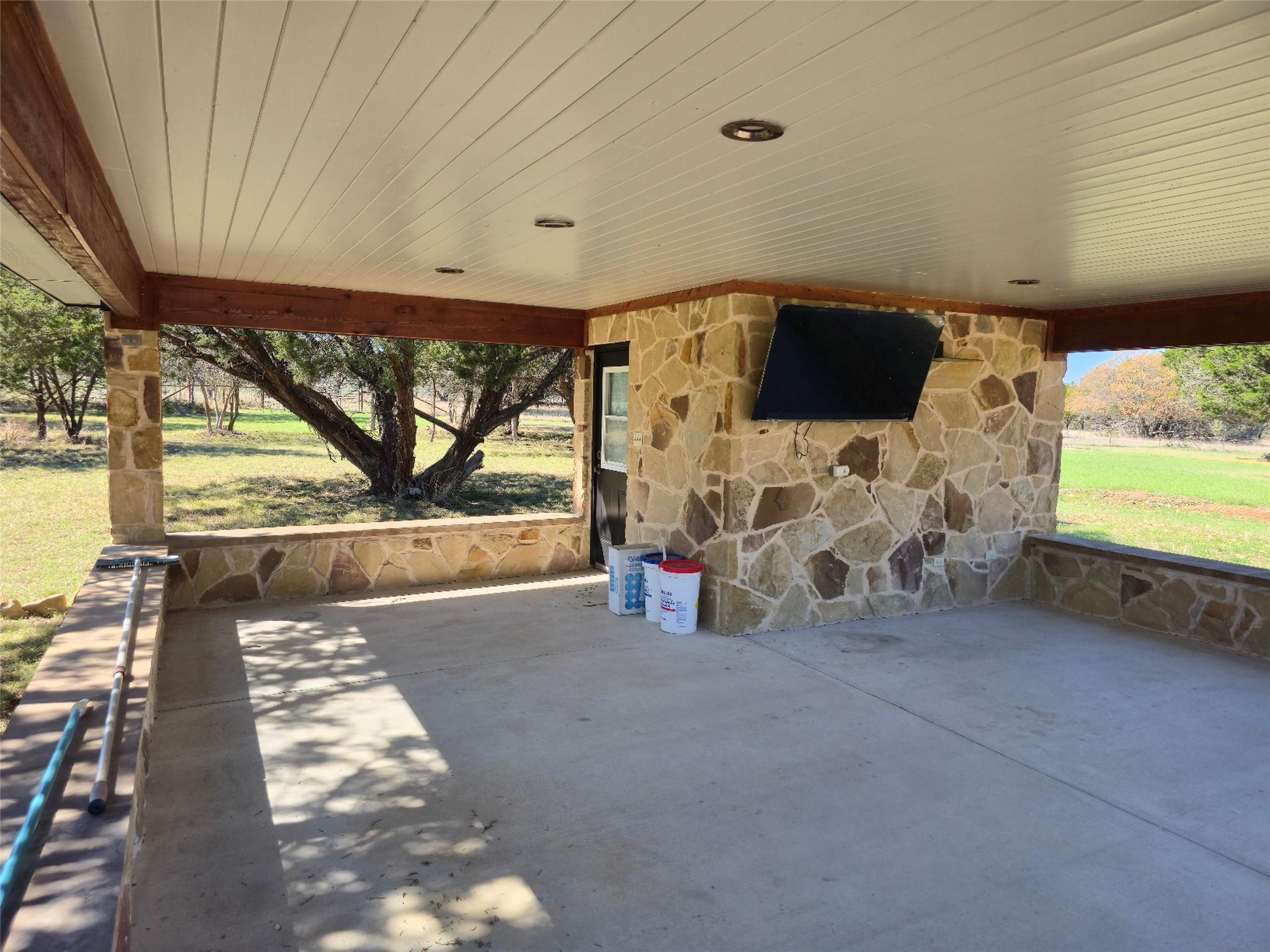 1832 County Road 2699, Lometa, TX 76853