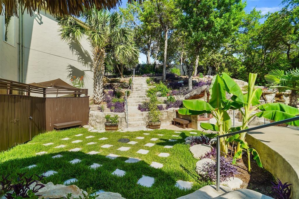 107 Squires Dr, Lakeway, TX 78734