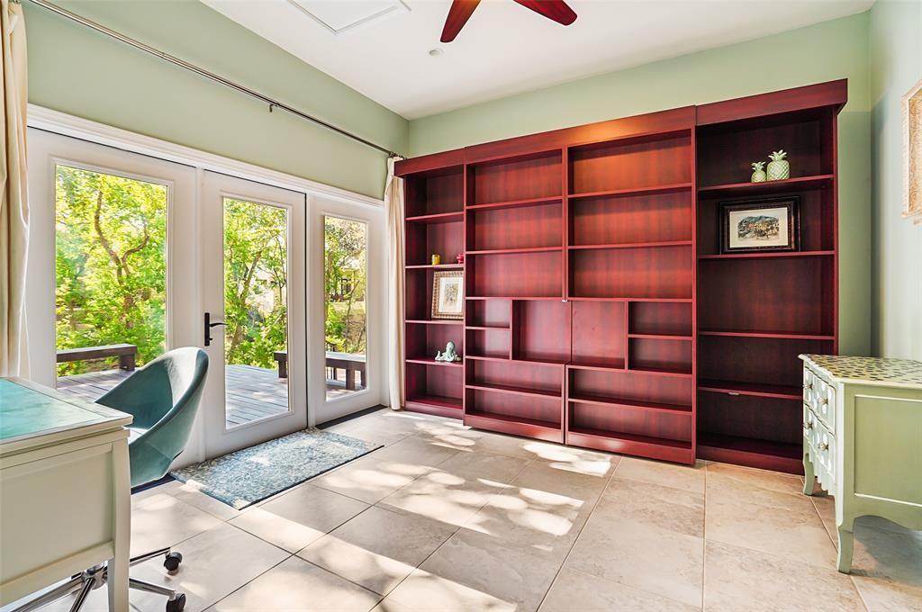 107 Squires Dr, Lakeway, TX 78734