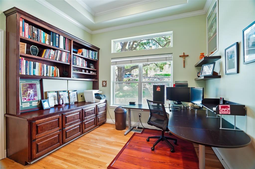 107 Squires Dr, Lakeway, TX 78734