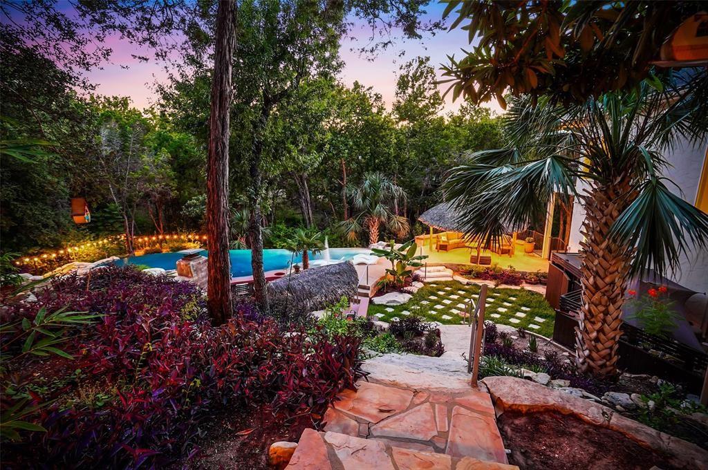 107 Squires Dr, Lakeway, TX 78734