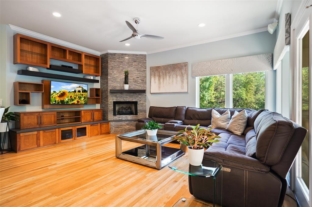 107 Squires Dr, Lakeway, TX 78734