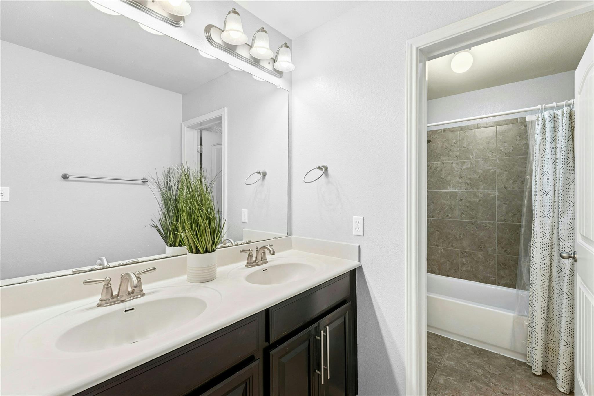 390 Fletcher Bnd, Buda, TX 78610