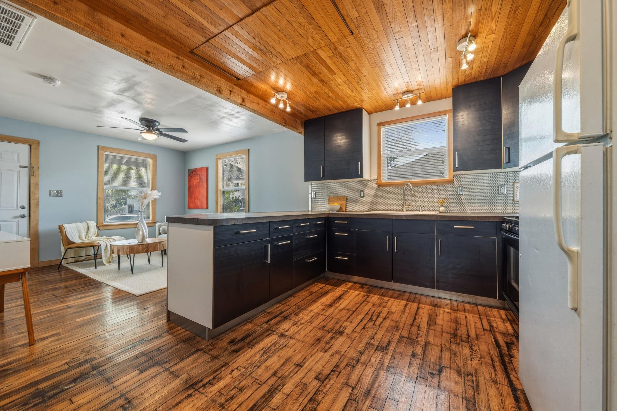 4806 Santa Anna St, Austin, TX 78721