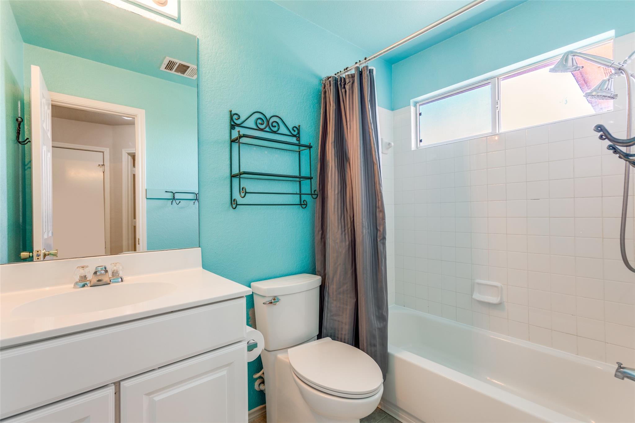 5043 Hartson, Kyle, TX 78640