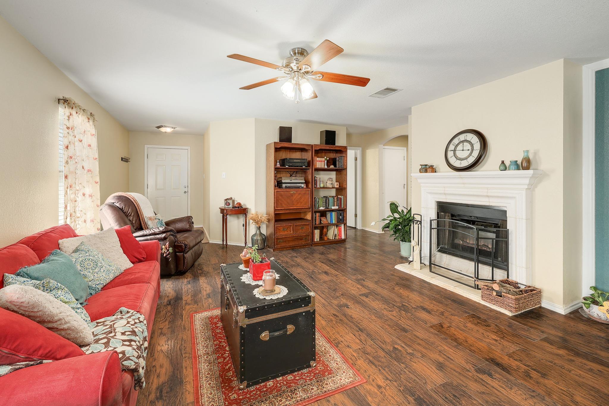 3708 Julianas Way, Round Rock, TX 78665