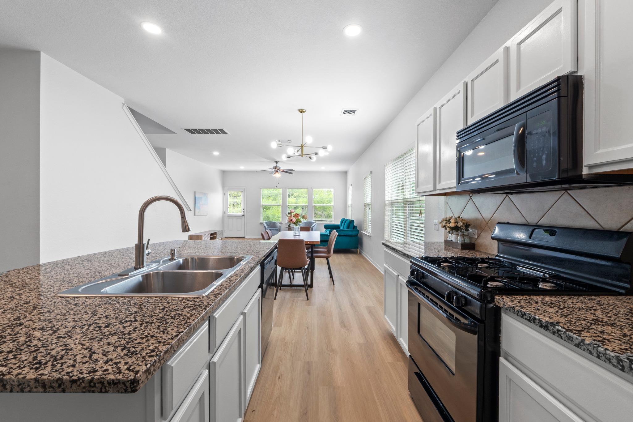 1402 Deodara Dr, Cedar Park, TX 78613