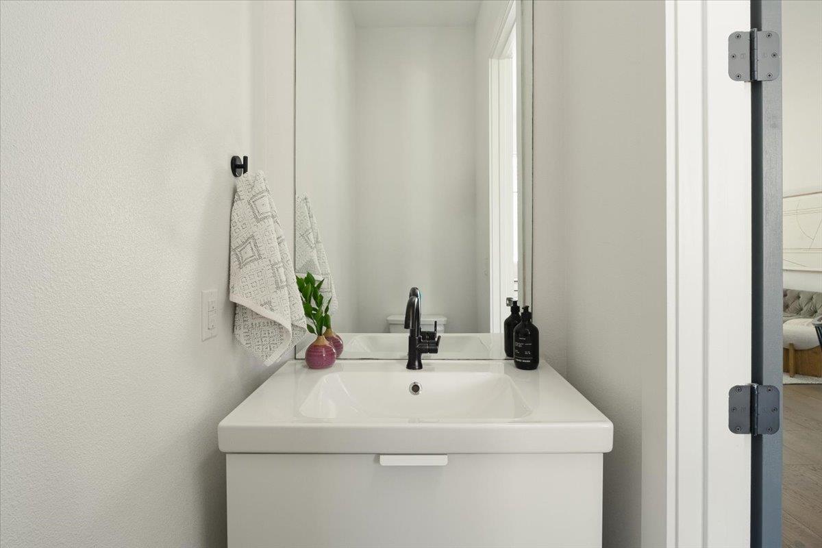 3700 Clawson Rd # 301, Austin, TX 78704