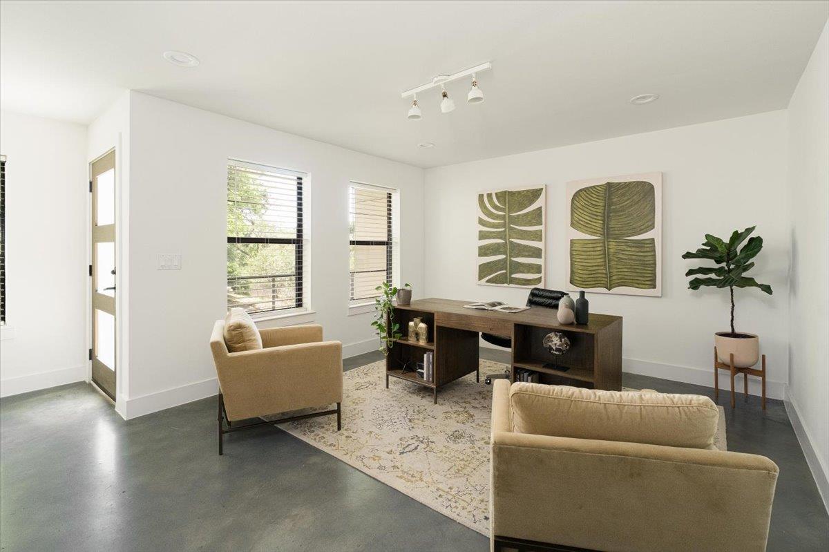 3700 Clawson Rd # 301, Austin, TX 78704