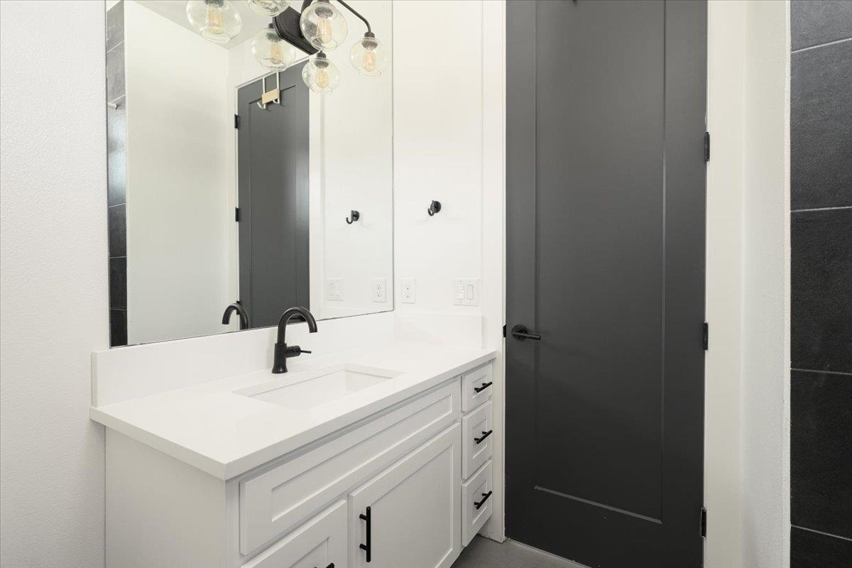 3700 Clawson Rd # 301, Austin, TX 78704