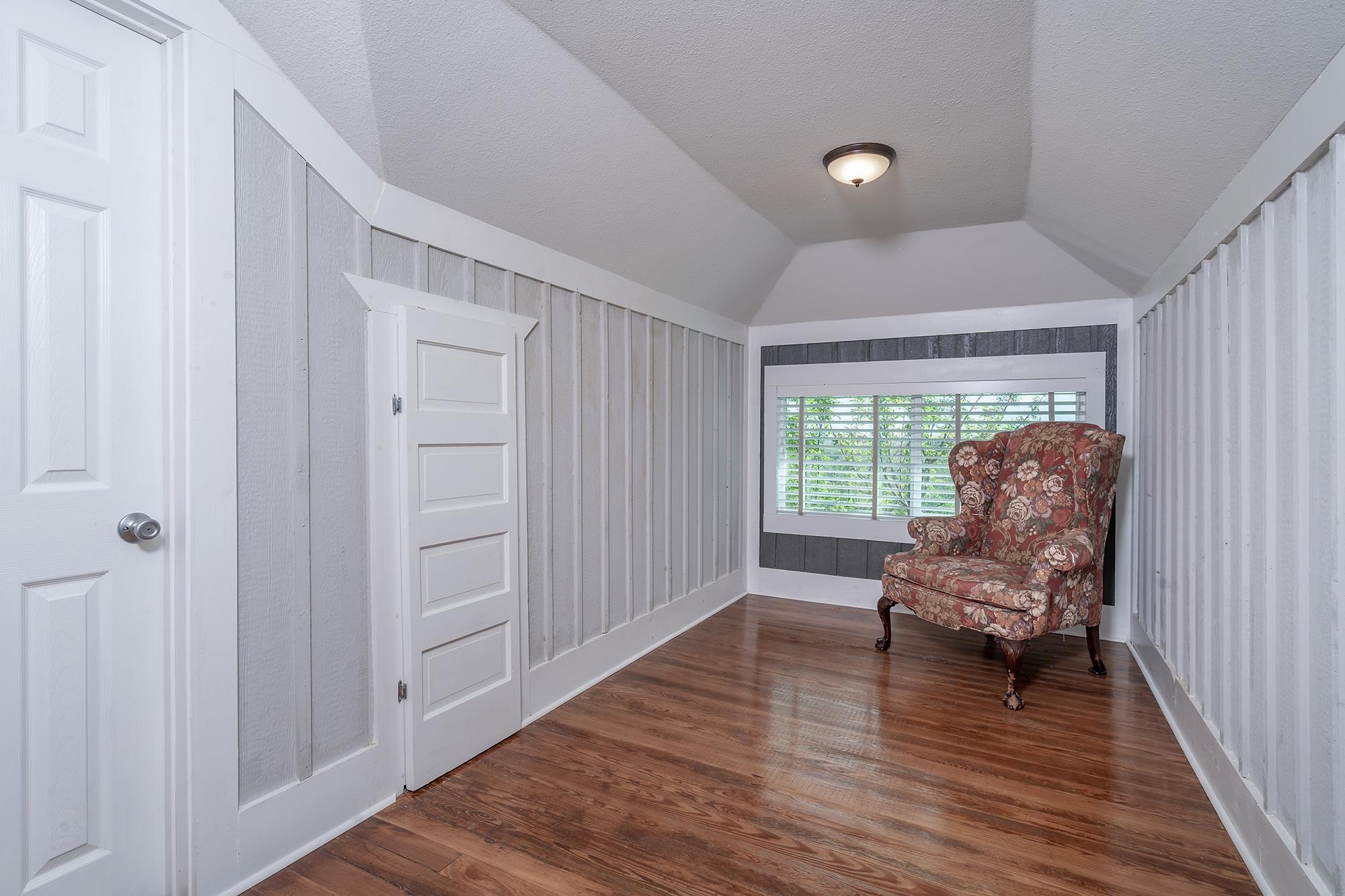 300-A Herrin St, Coupland, TX 78615