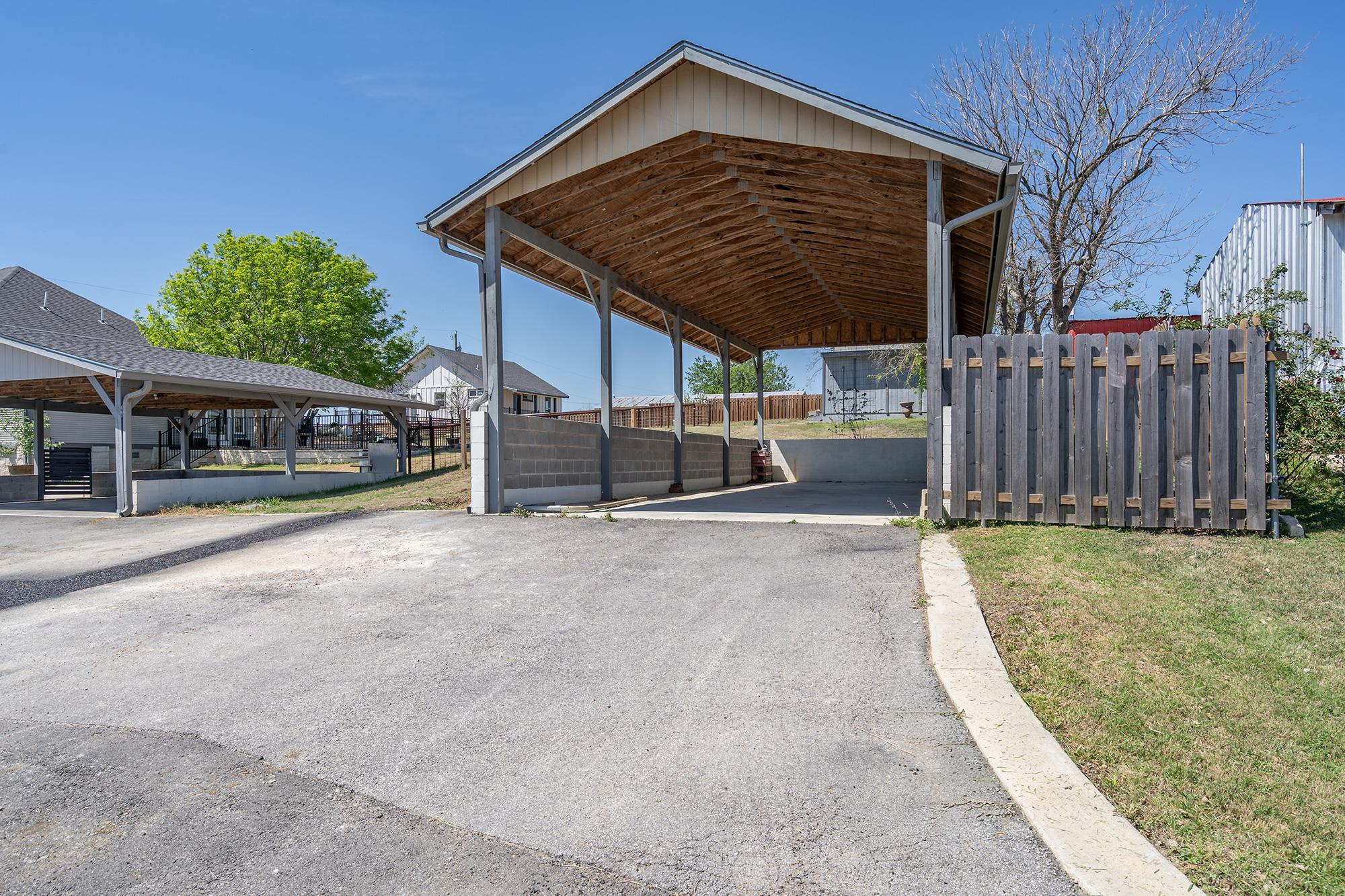 300-A Herrin St, Coupland, TX 78615
