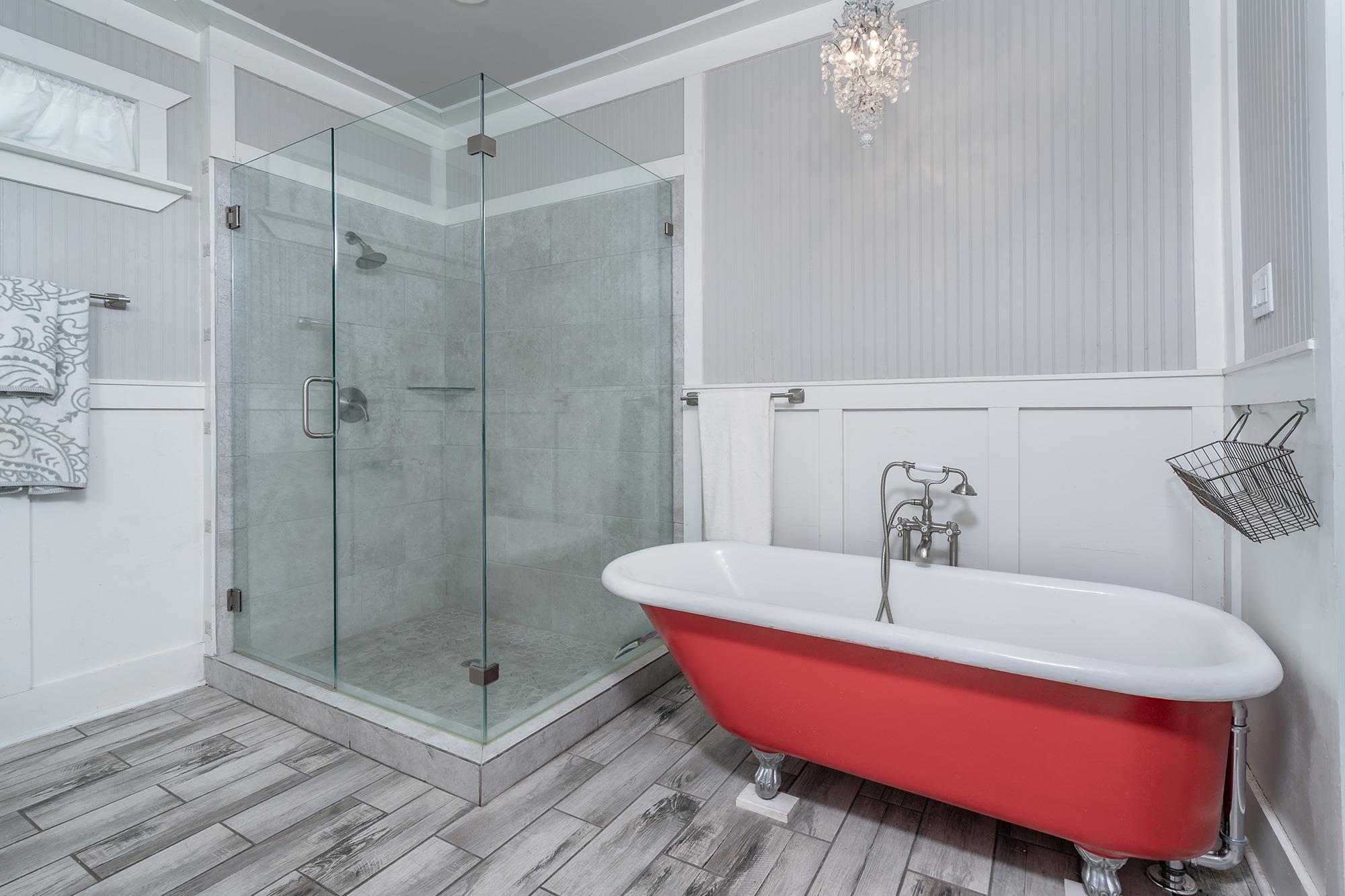 300-A Herrin St, Coupland, TX 78615