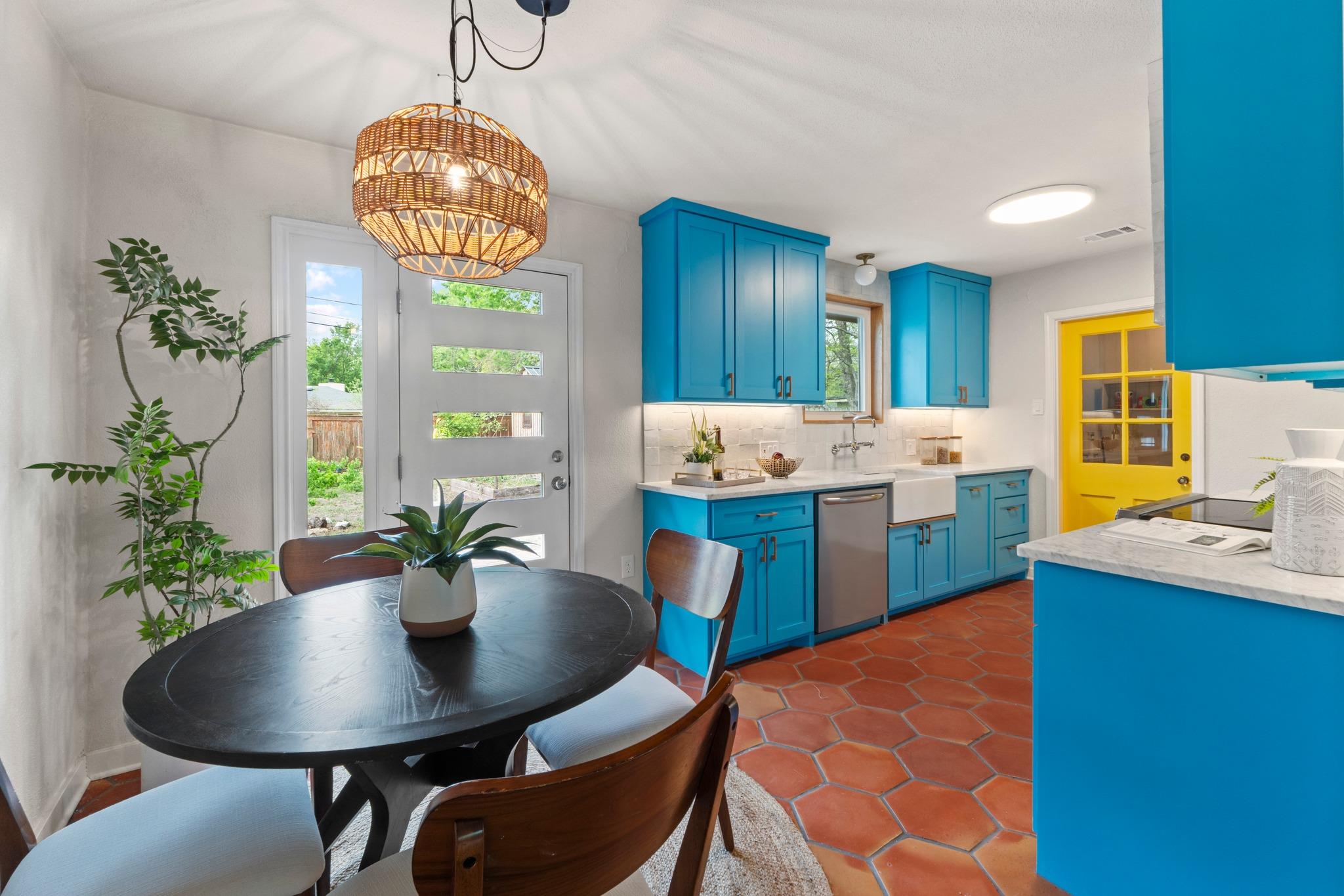 1727 38th 1/2 St, Austin, TX 78722