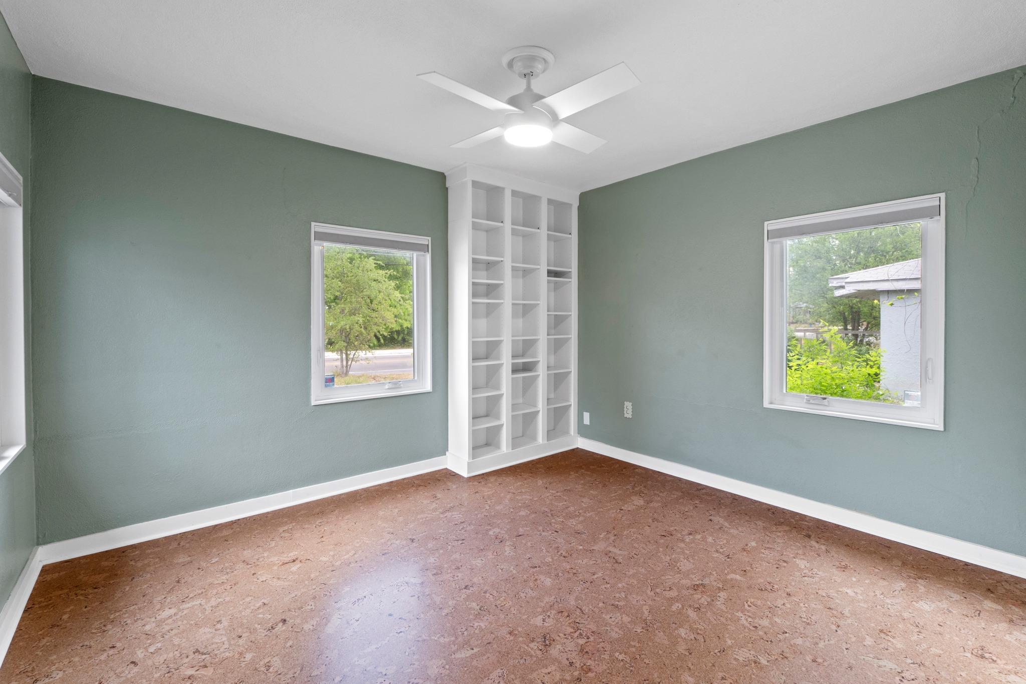 1727 38th 1/2 St, Austin, TX 78722