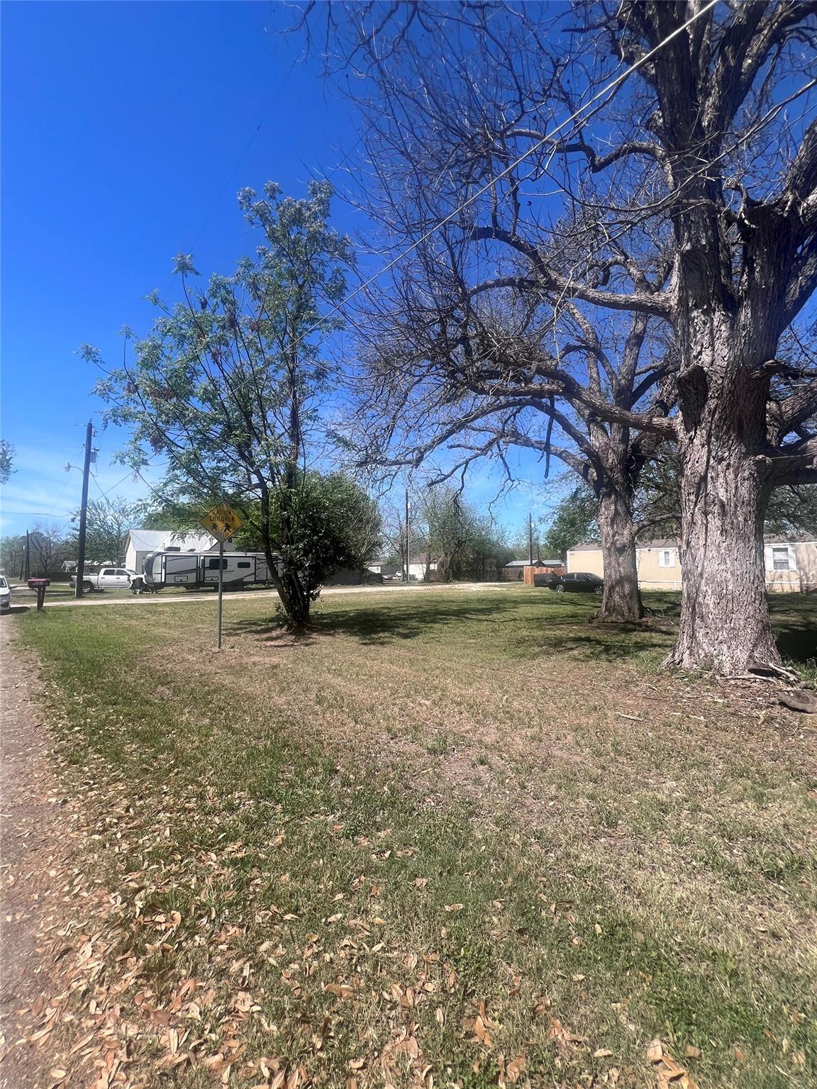 TBD SE 2nd St, Smithville, TX 78957