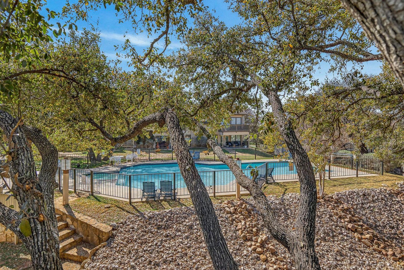 320 Twin Sails # 23, Horseshoe Bay, TX 78657