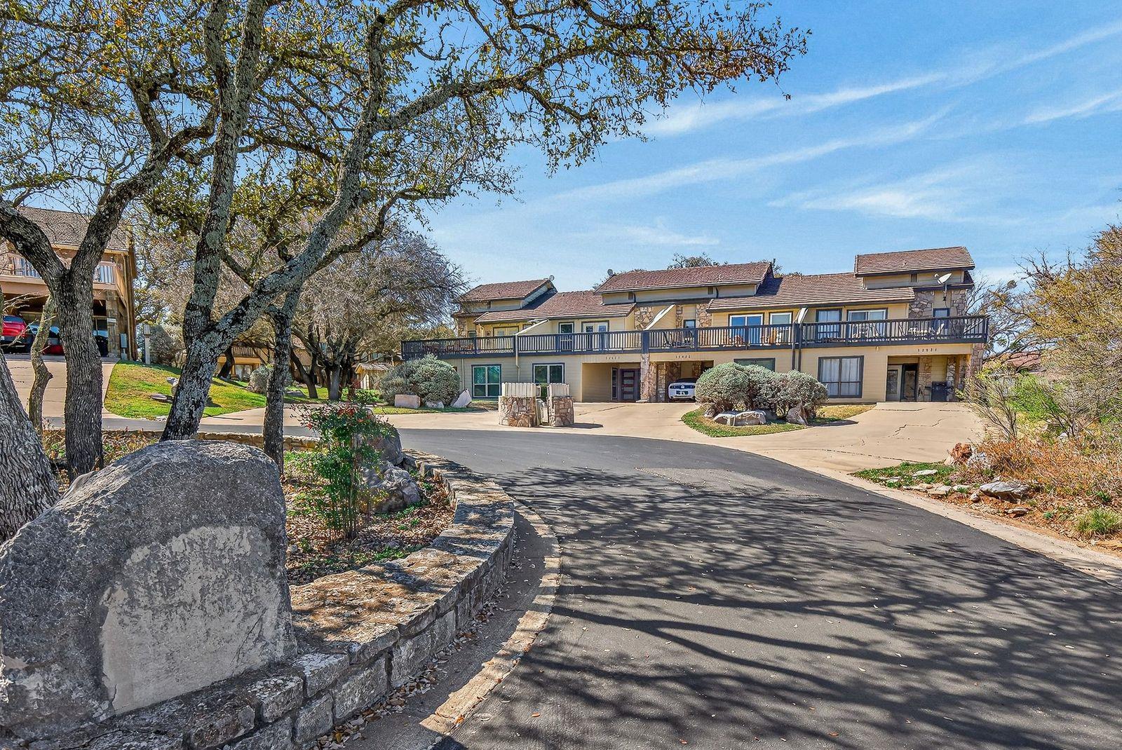 320 Twin Sails # 23, Horseshoe Bay, TX 78657