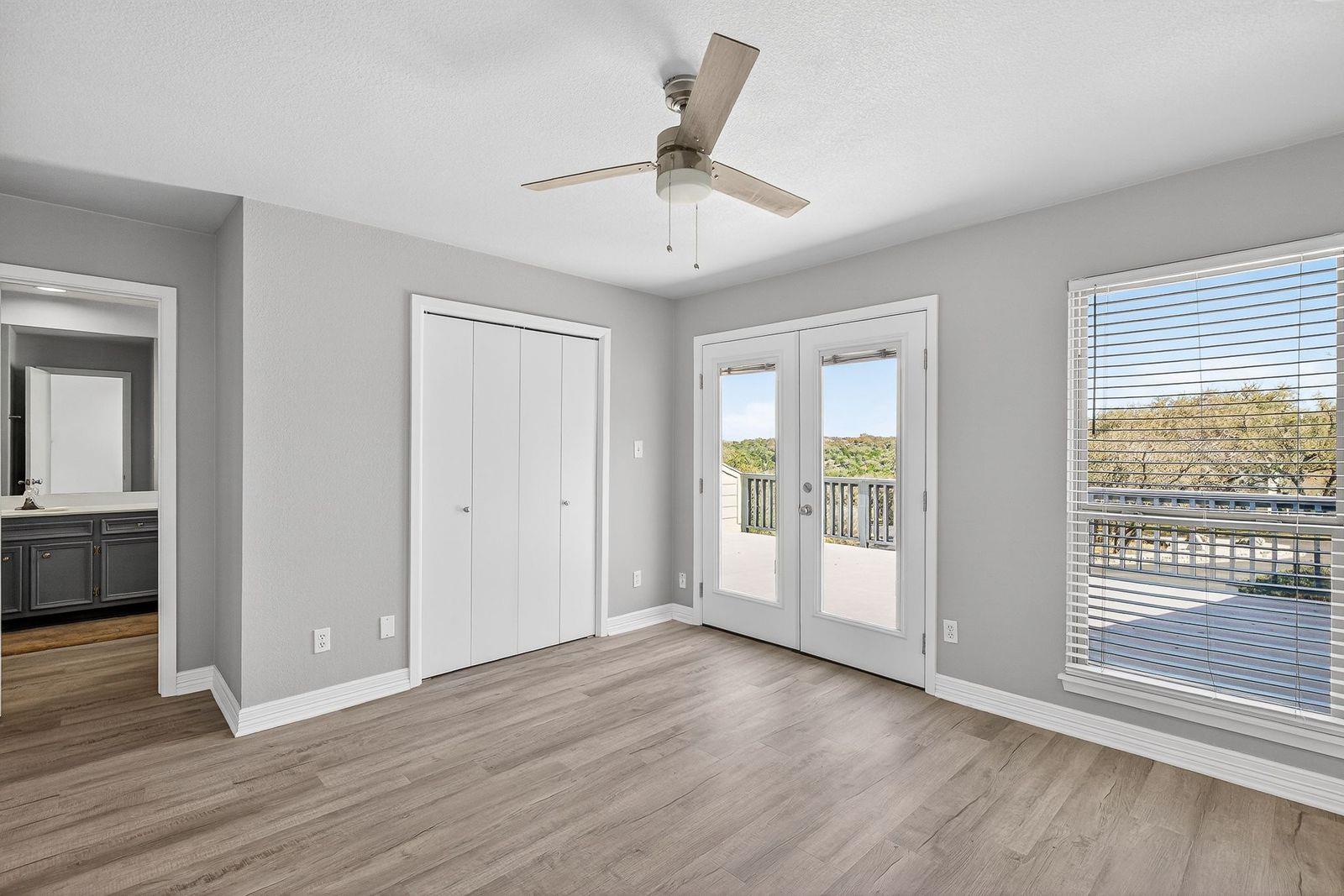 320 Twin Sails # 23, Horseshoe Bay, TX 78657