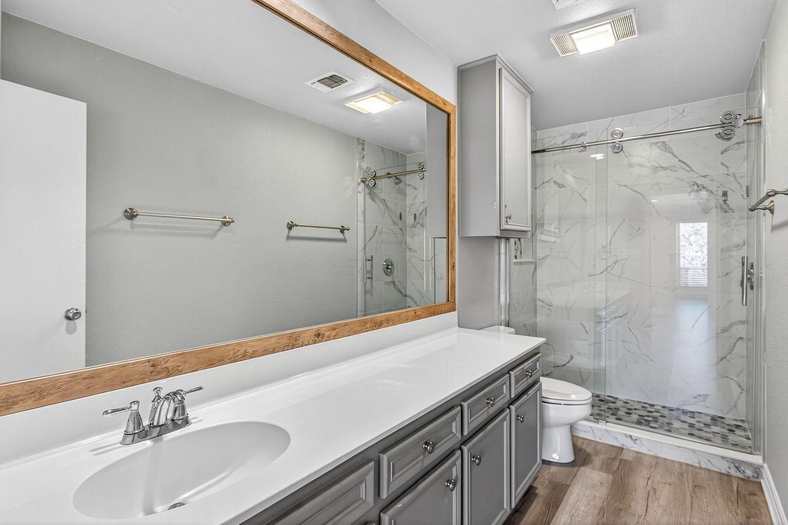 320 Twin Sails # 23, Horseshoe Bay, TX 78657