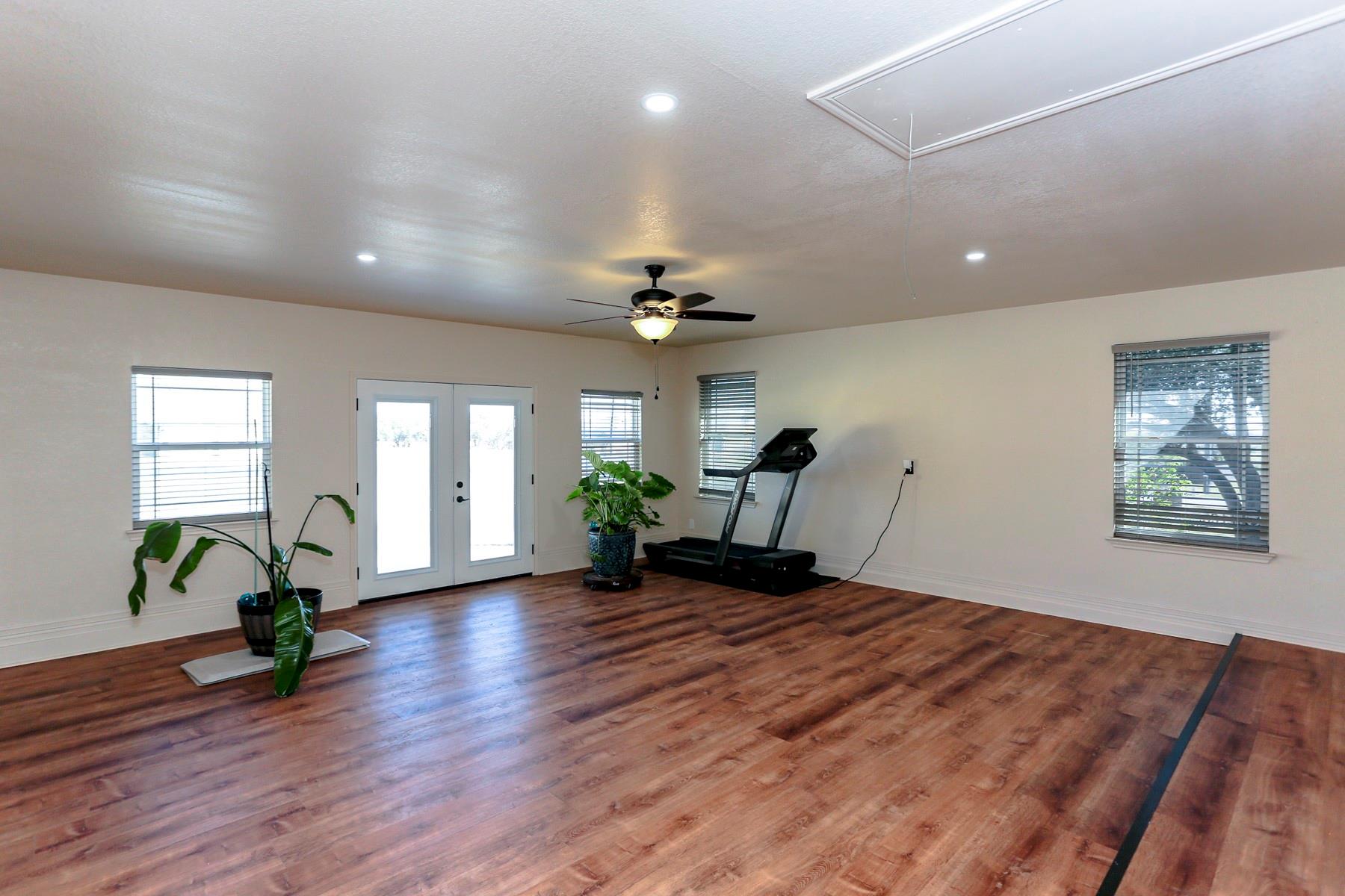 301 County Road 4772, Kempner, TX 76539