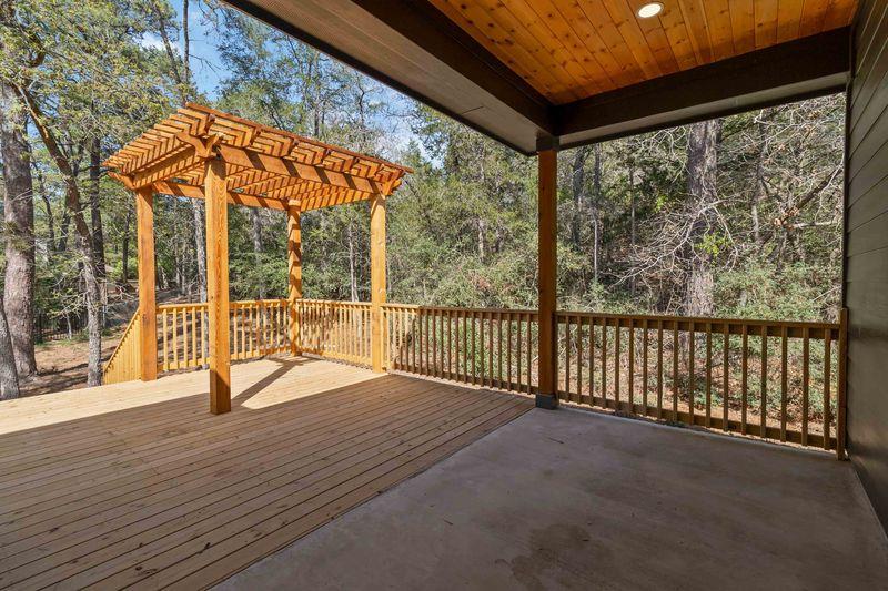 120 Anahulu Ln, Bastrop, TX 78602