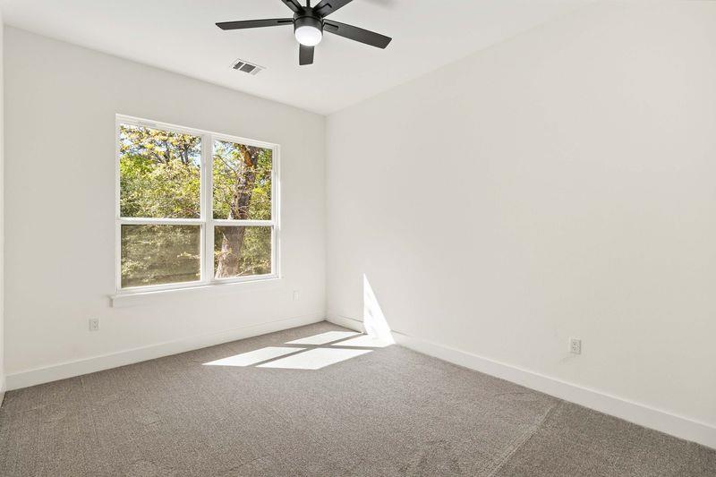 120 Anahulu Ln, Bastrop, TX 78602