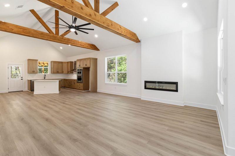 120 Anahulu Ln, Bastrop, TX 78602