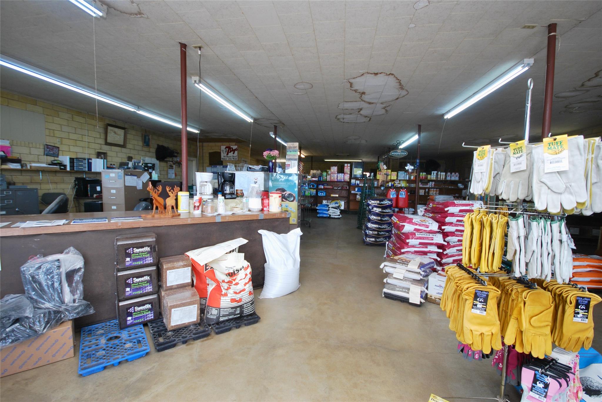 6022 Fm 532 Rd, Moulton, TX 77975