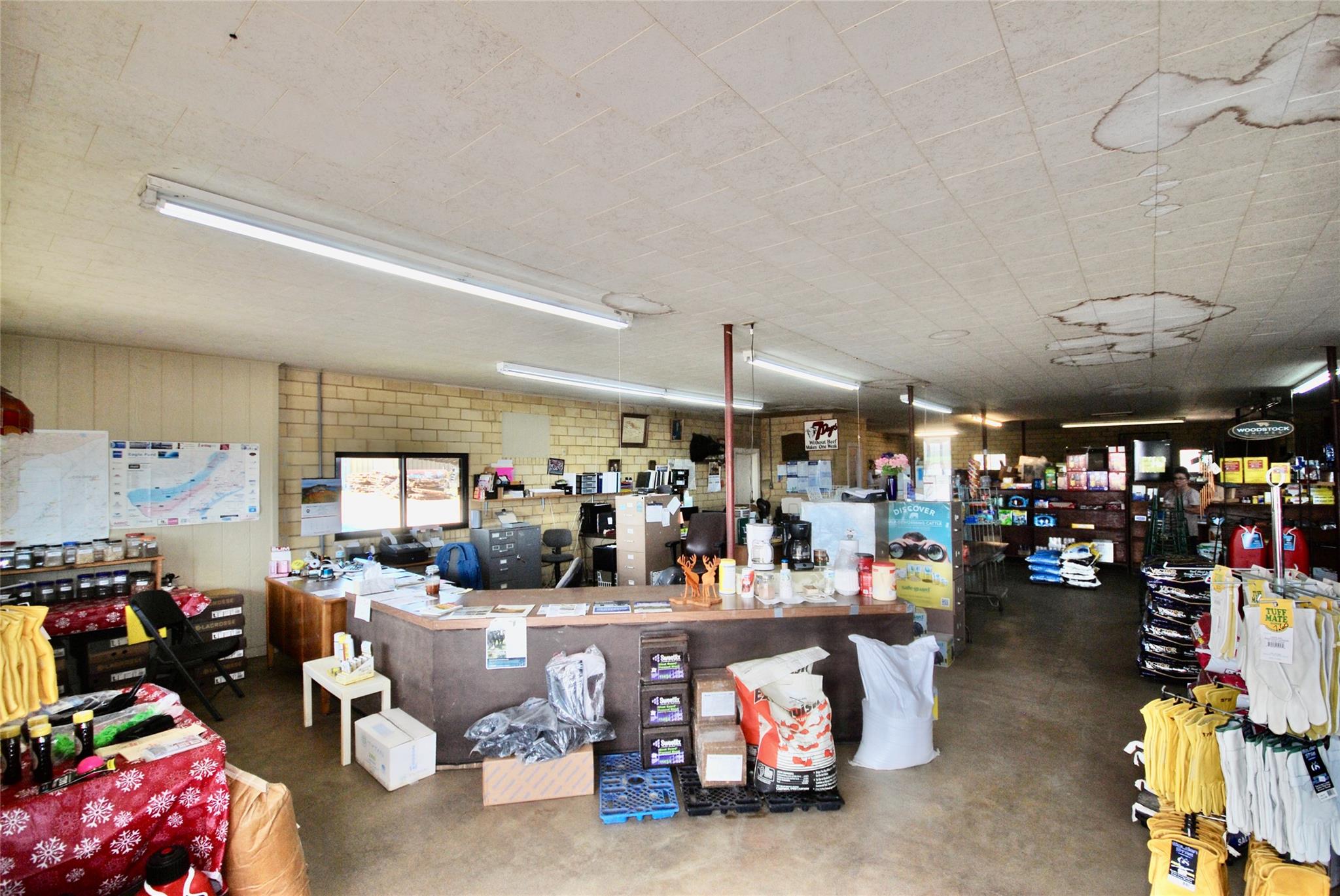 6022 Fm 532 Rd, Moulton, TX 77975