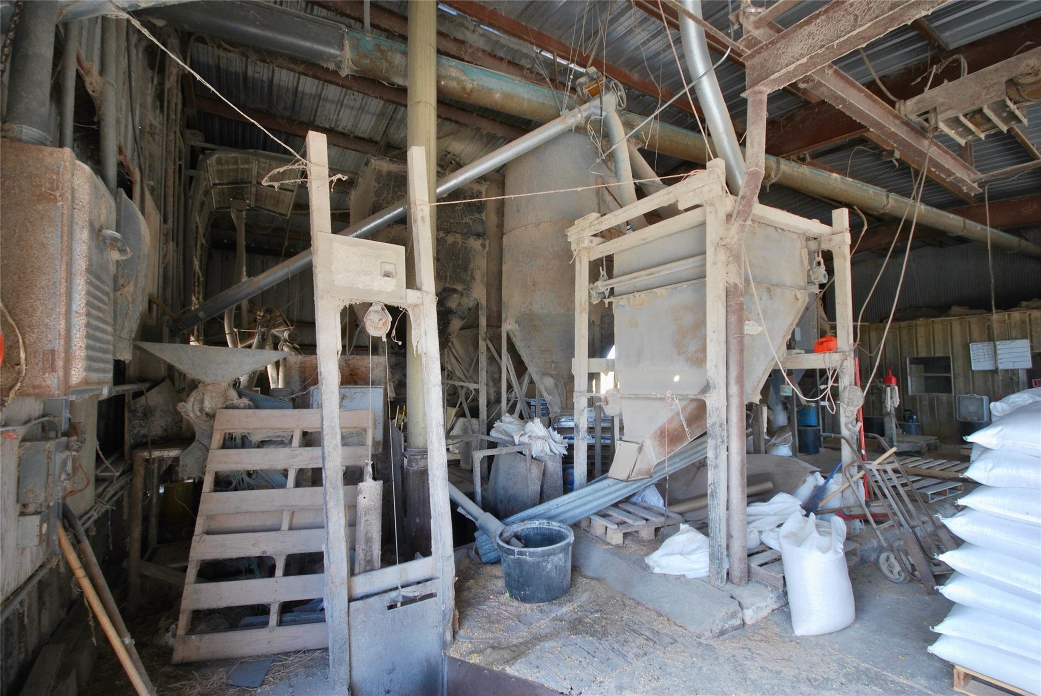 6022 Fm 532 Rd, Moulton, TX 77975