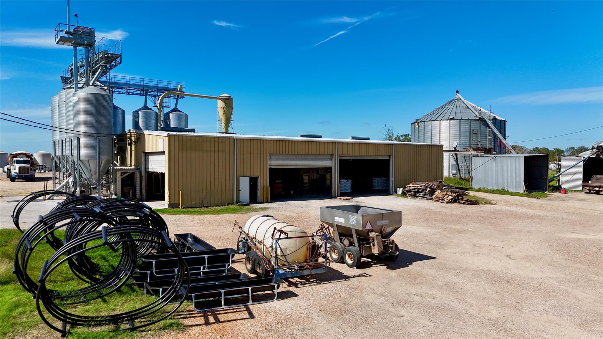 6022 Fm 532 Rd, Moulton, TX 77975