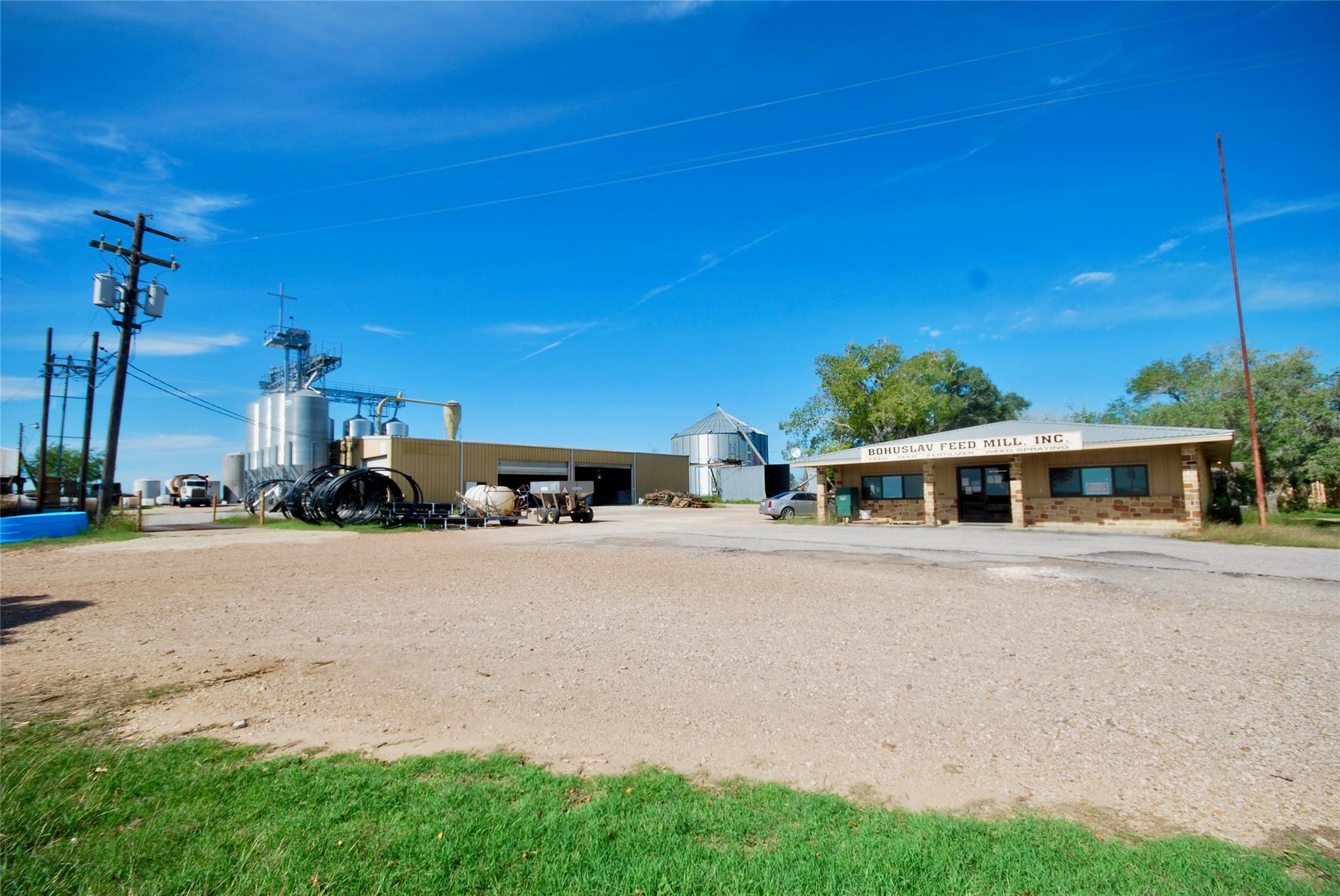 6022 Fm 532 Rd, Moulton, TX 77975