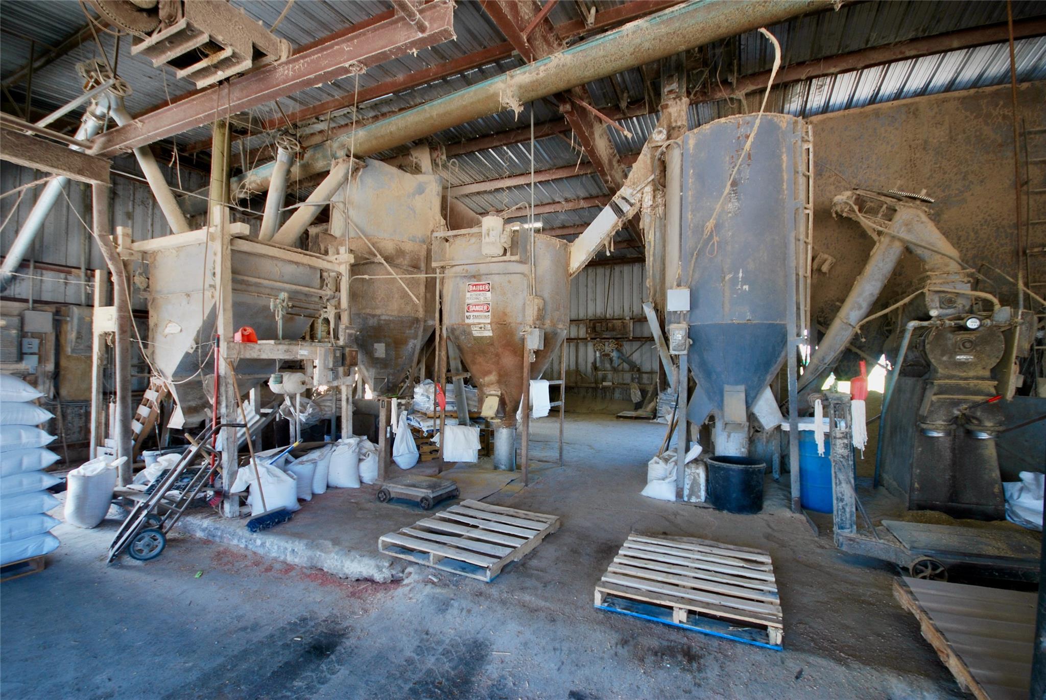 6022 Fm 532 Rd, Moulton, TX 77975