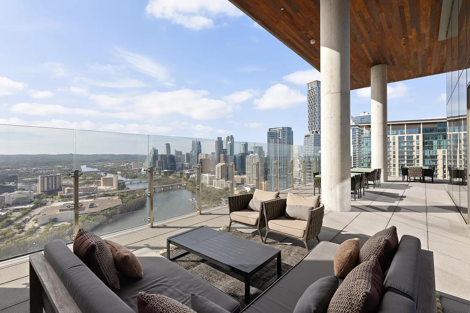 44 East Ave # 2110, Austin, TX 78701