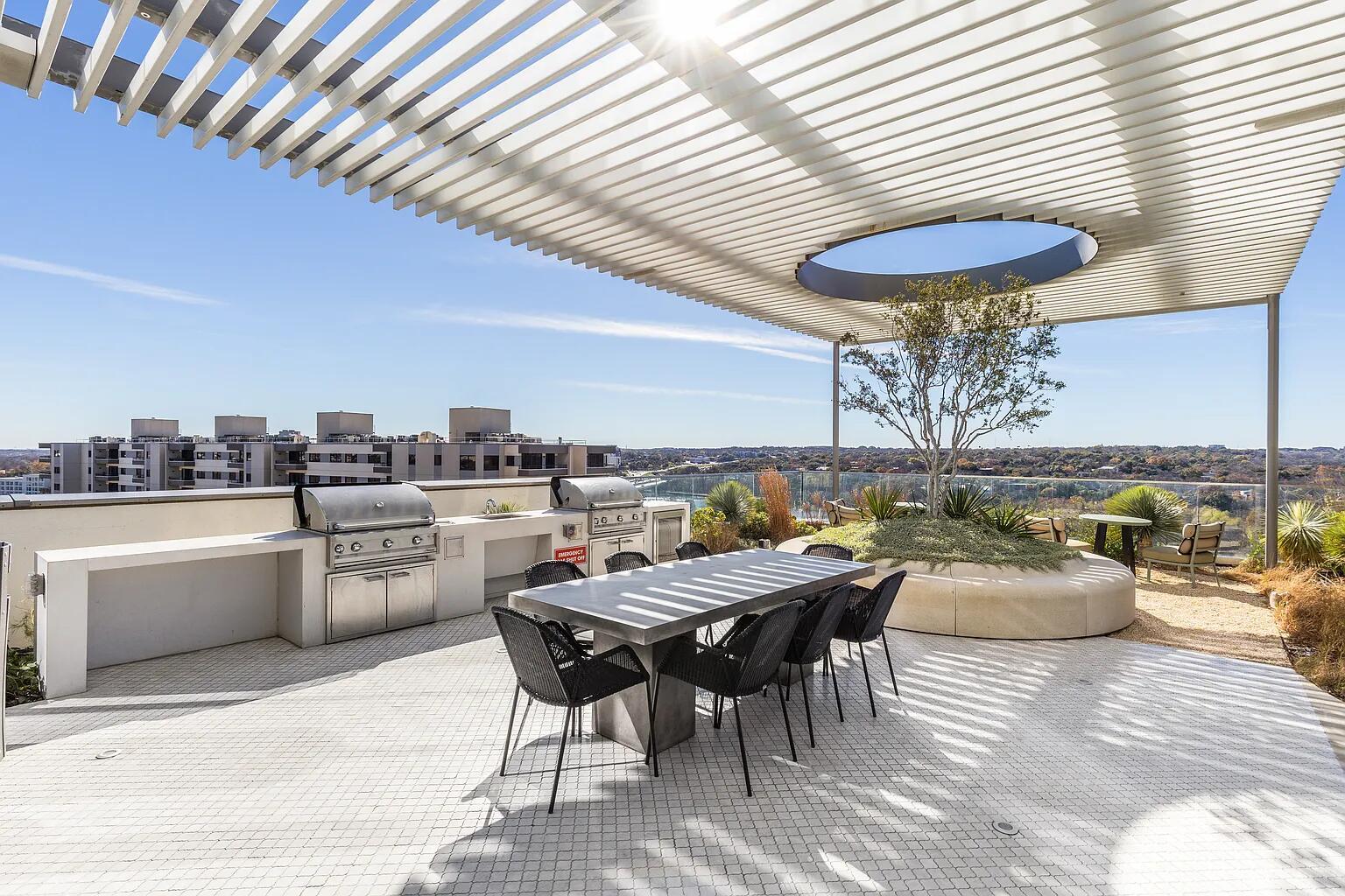 44 East Ave # 2110, Austin, TX 78701