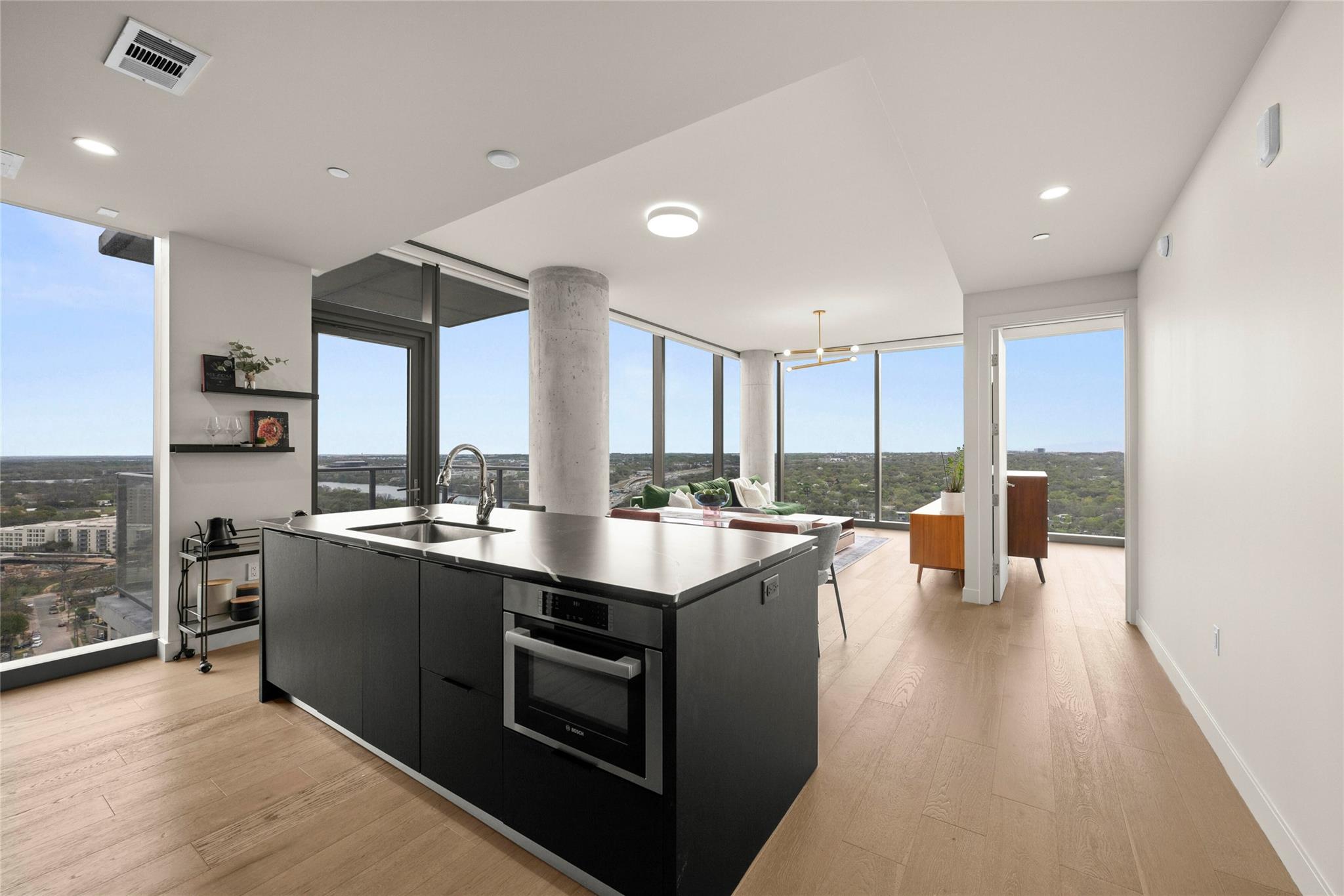 44 East Ave # 2110, Austin, TX 78701