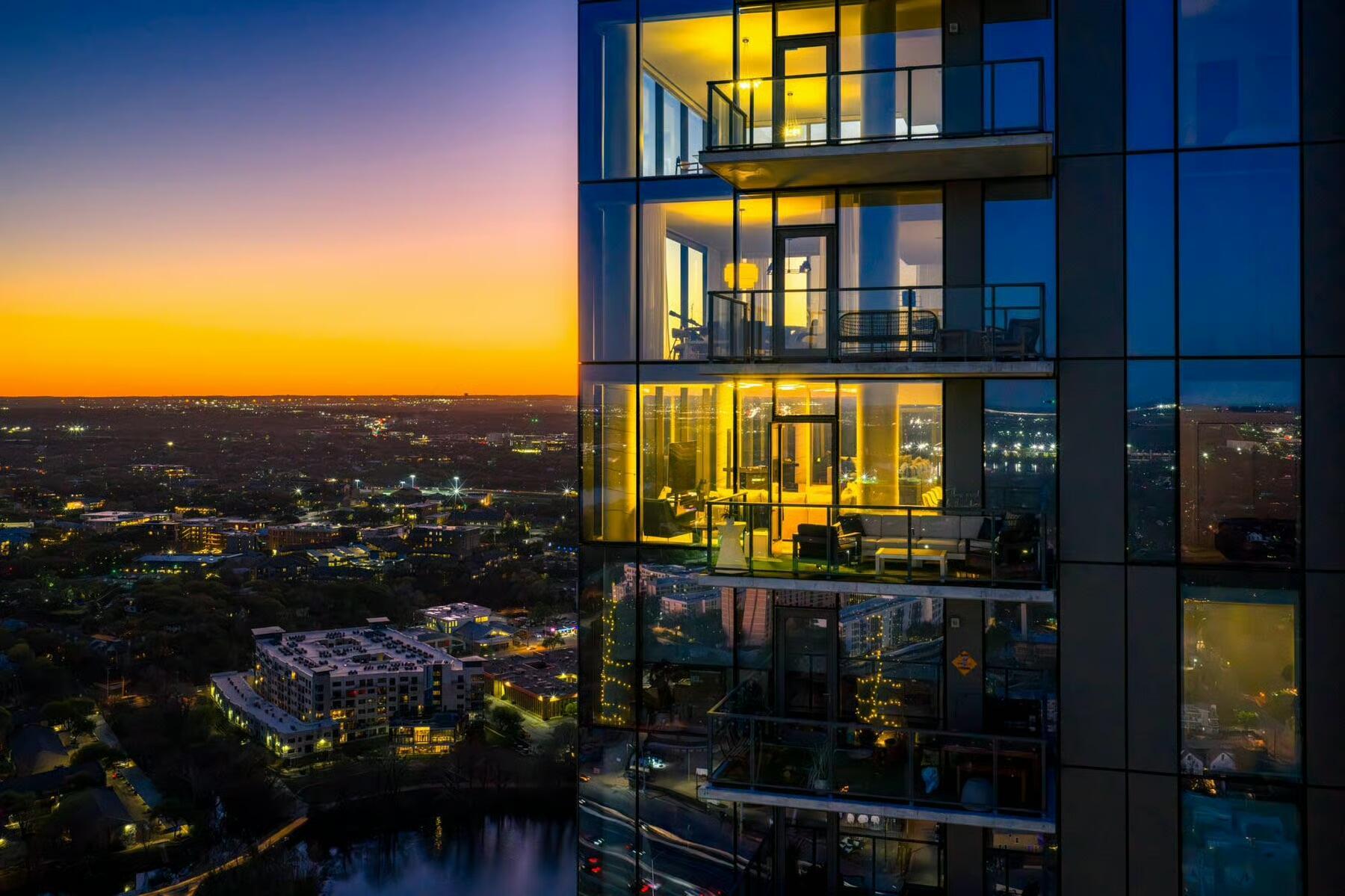 44 East Ave # 2110, Austin, TX 78701