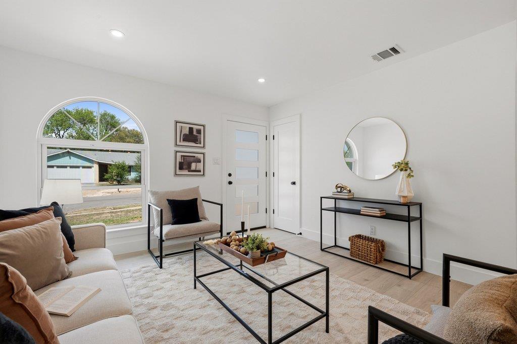 2609 McGregor Dr, Austin, TX 78745