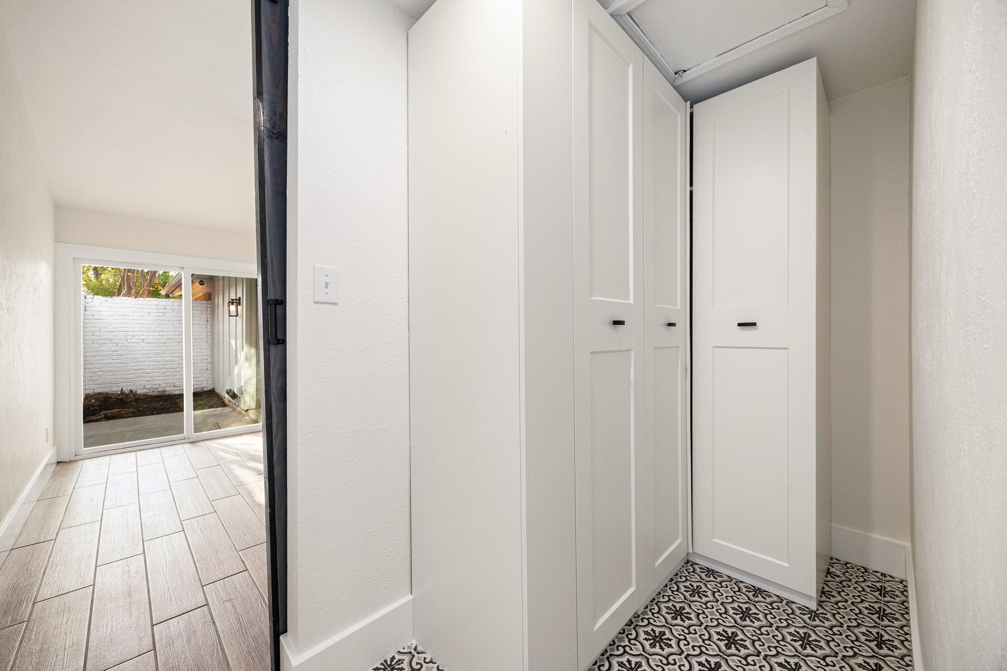 9445 Singing Quail Dr, Austin, TX 78758