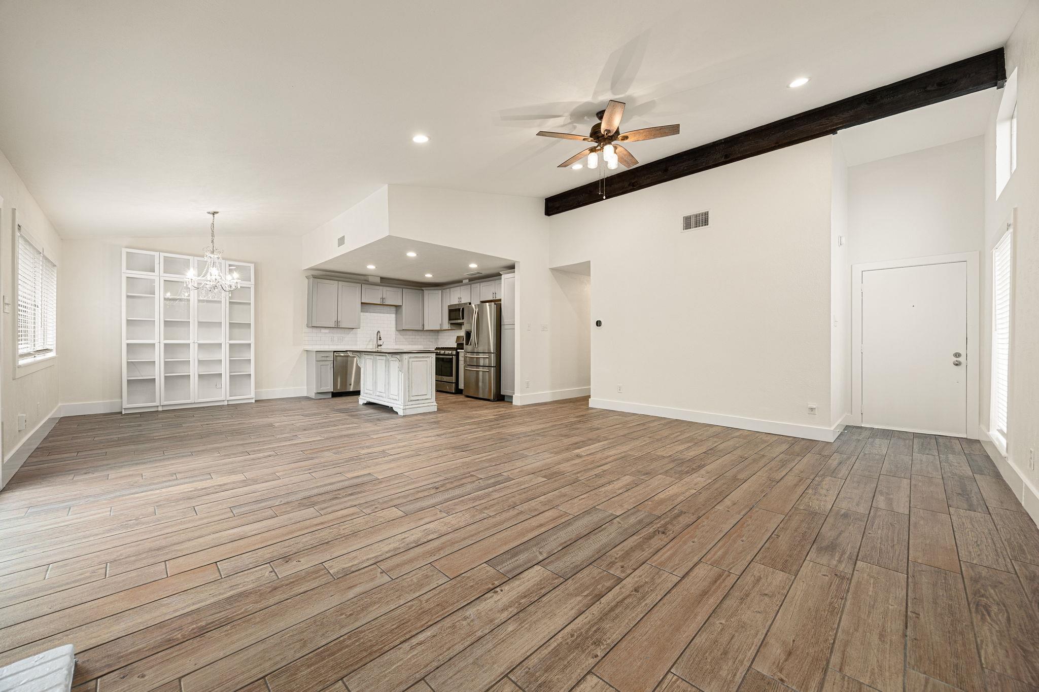 9445 Singing Quail Dr, Austin, TX 78758