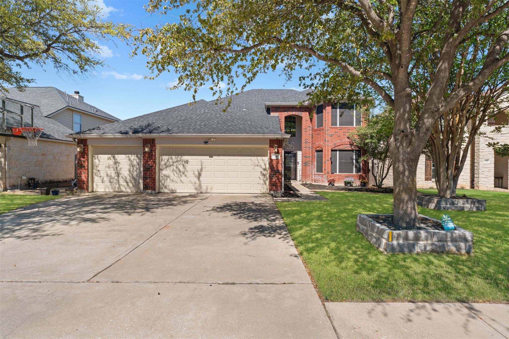 228 Hoot Owl Ln N, Leander, TX 78641