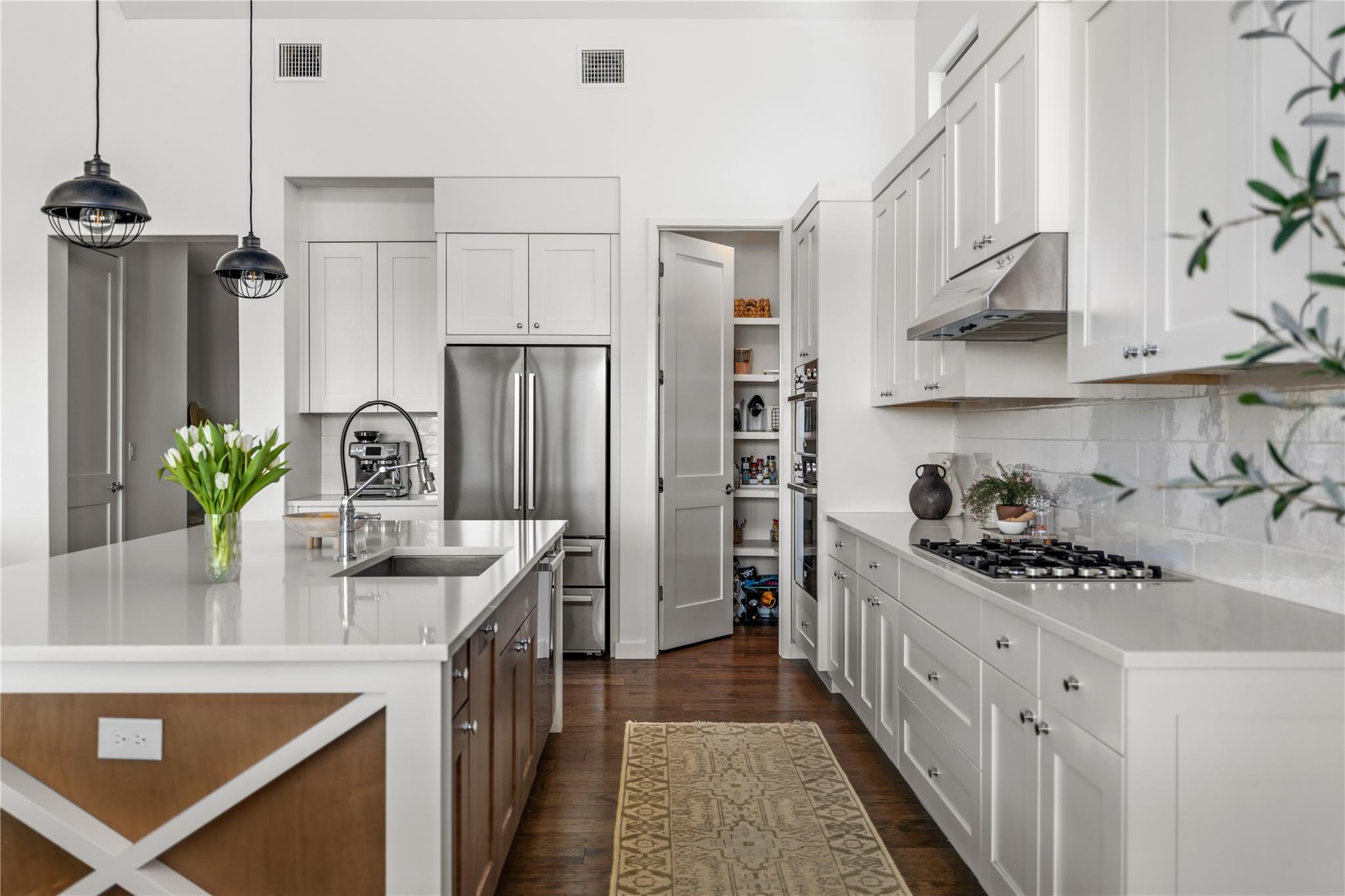 412 Kayak Way, Lakeway, TX 78738