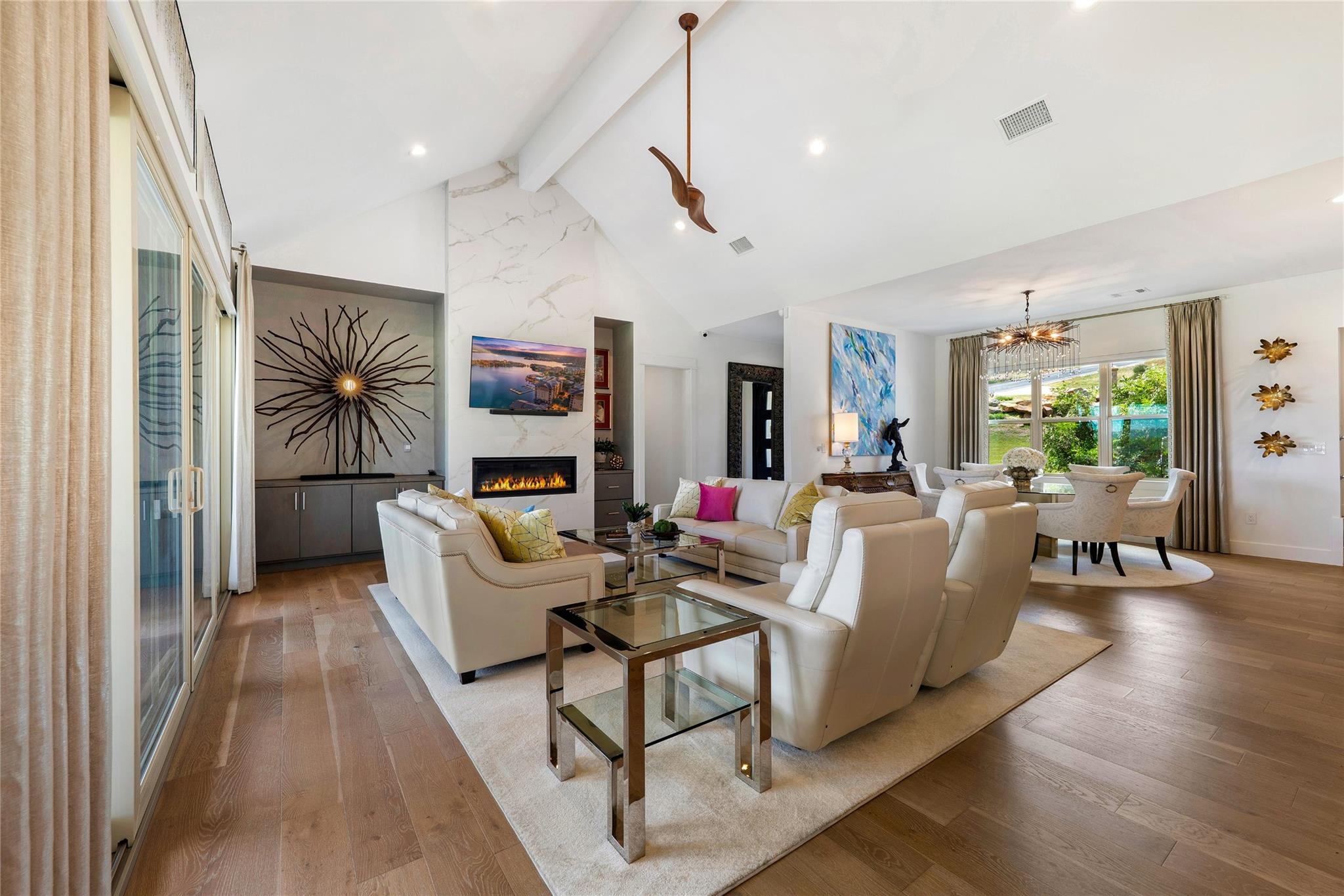 104 Smugglers Cv, Horseshoe Bay, TX 78657