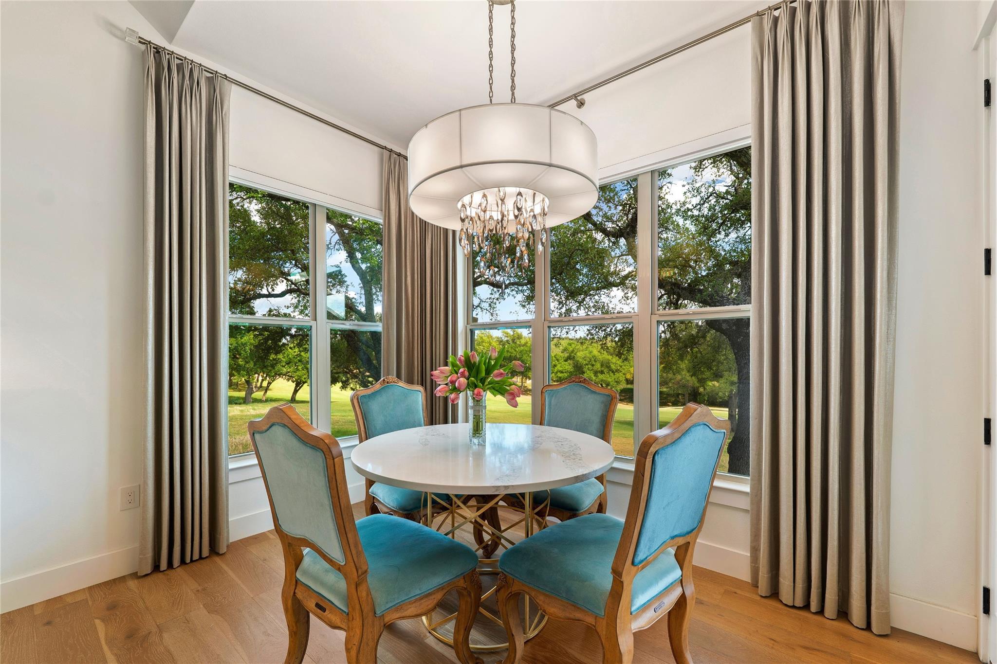 104 Smugglers Cv, Horseshoe Bay, TX 78657