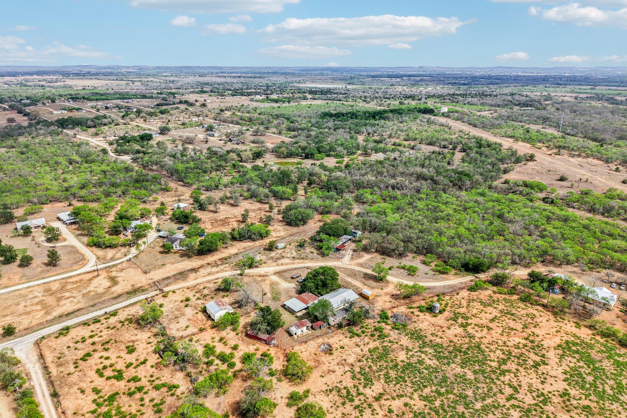 3200 Cattlemens Row, Lockhart, TX 78644