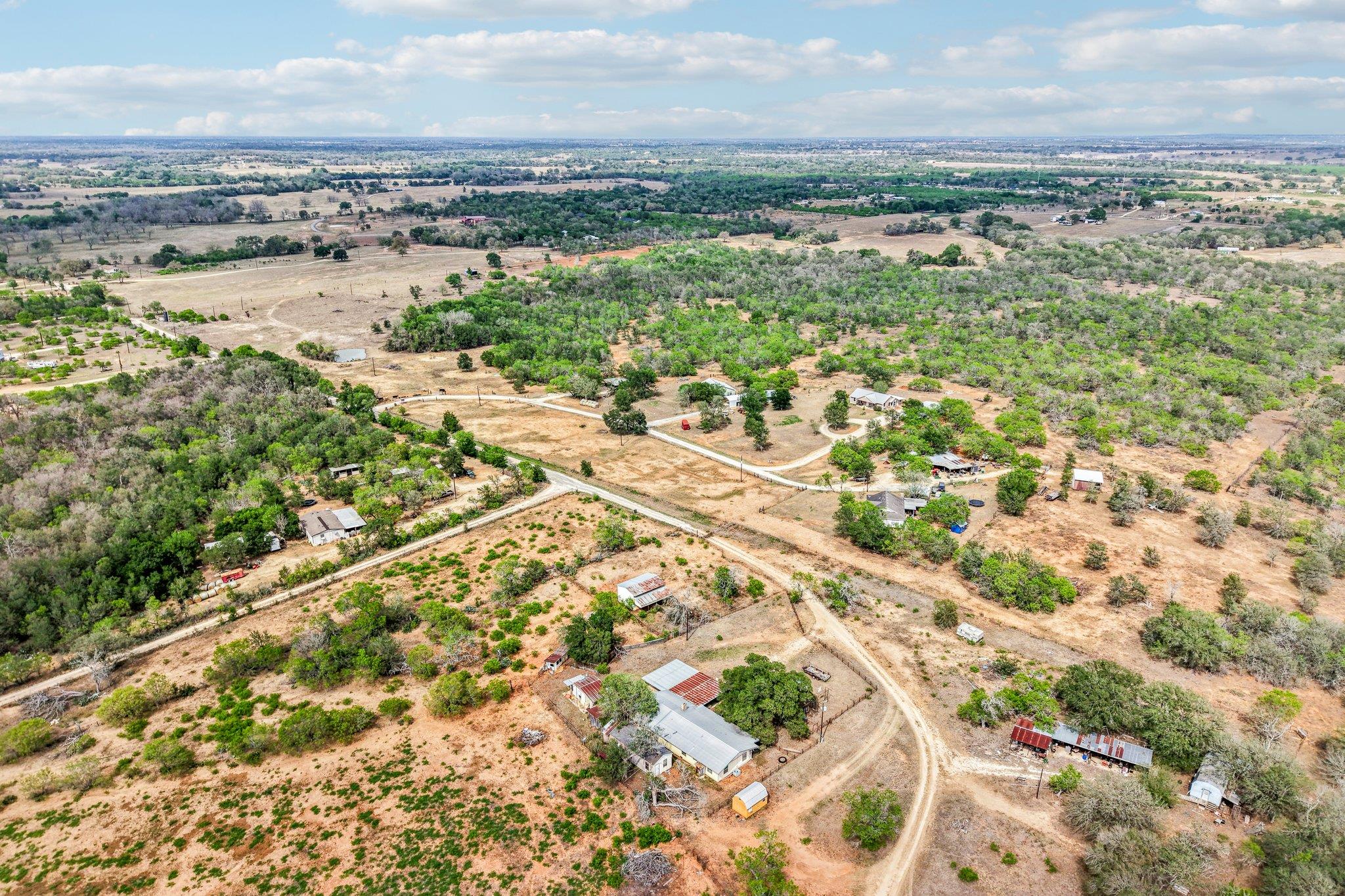 3200 Cattlemens Row, Lockhart, TX 78644