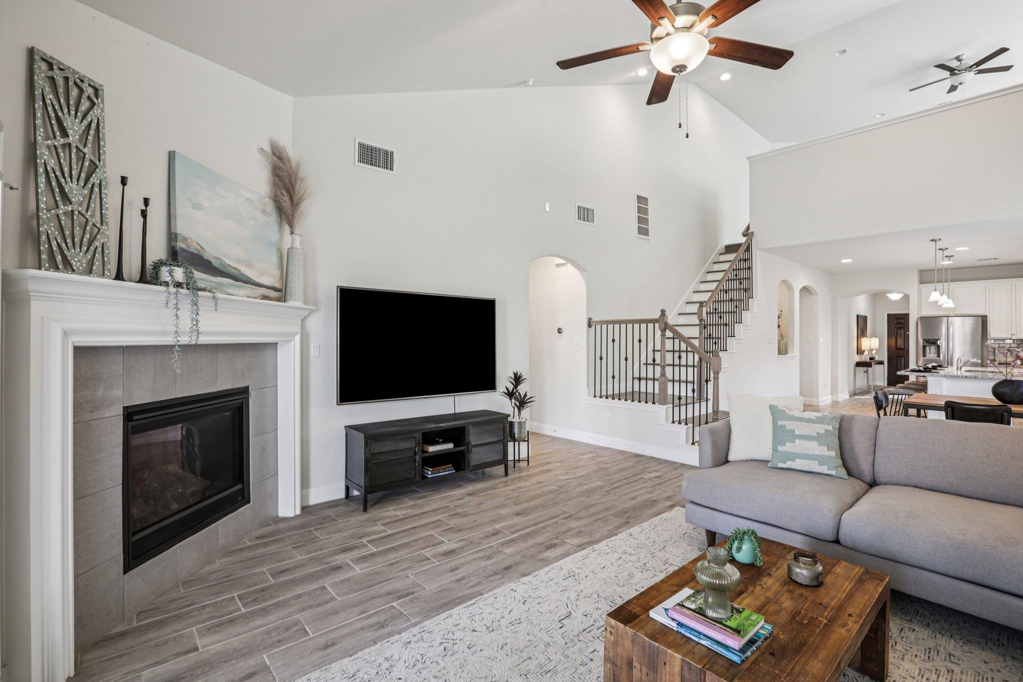 202 Quarryman Dr, Hutto, TX 78634