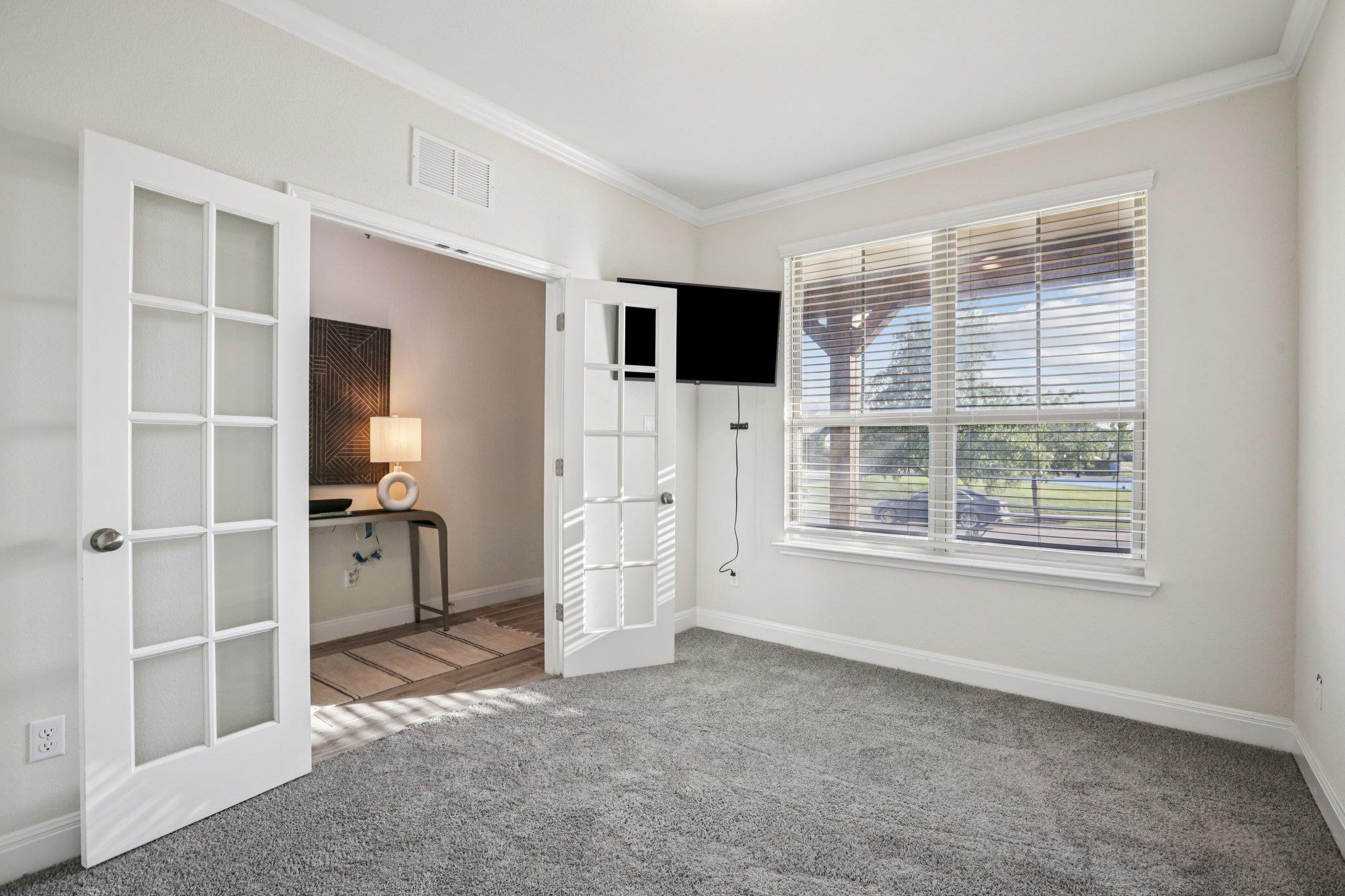 202 Quarryman Dr, Hutto, TX 78634