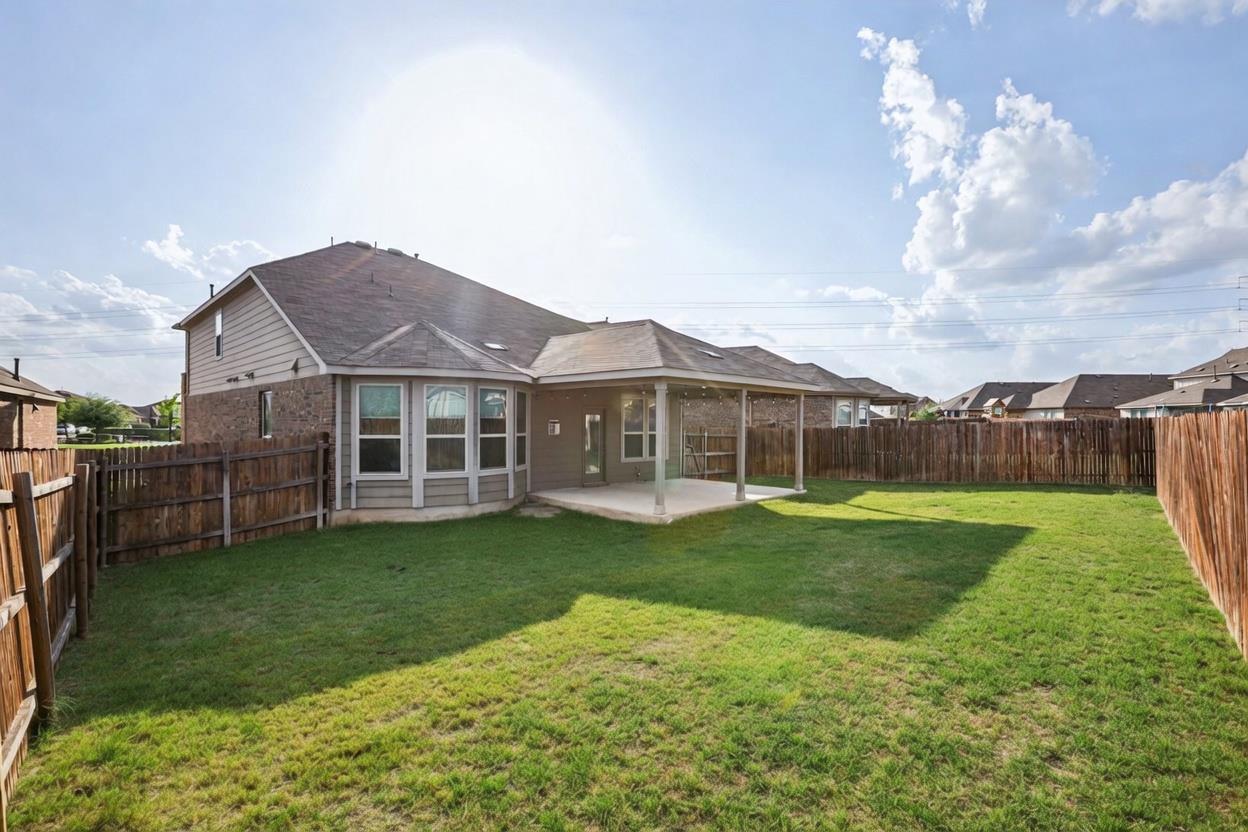 202 Quarryman Dr, Hutto, TX 78634